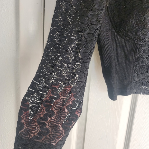 Vintage Black Lace Crop Top with 3/4 Lace Sleeves | Large | Whimsigoth - Picture 6 of 11